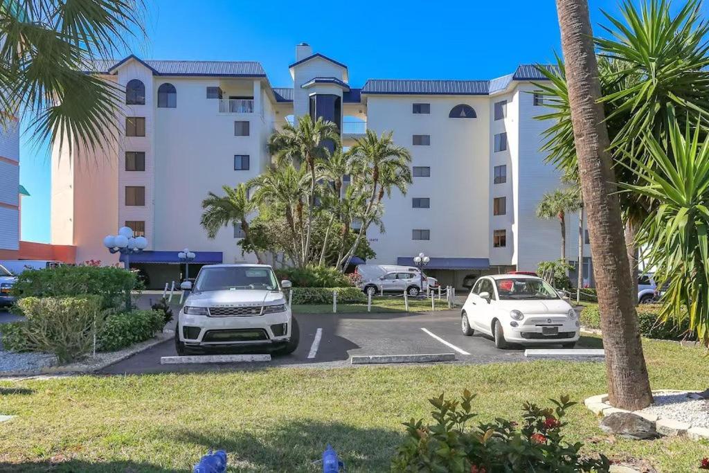 Beach Palms- Unit 102 クリアウォーター・ビーチ エクステリア 写真